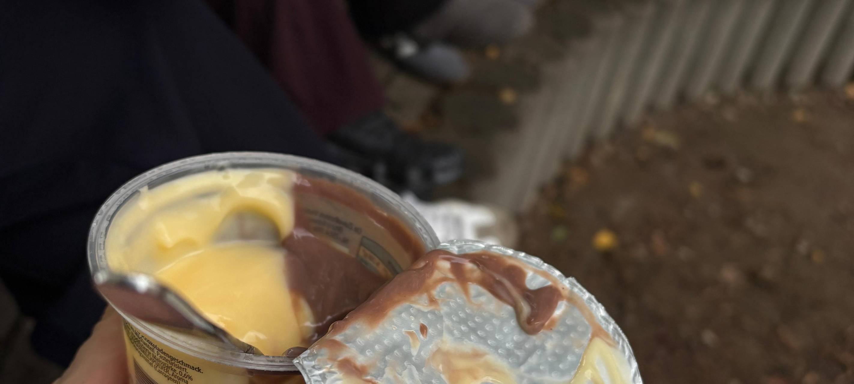 "Voll geil hier": Pudding-mit-Gabel-Treffen in Soest