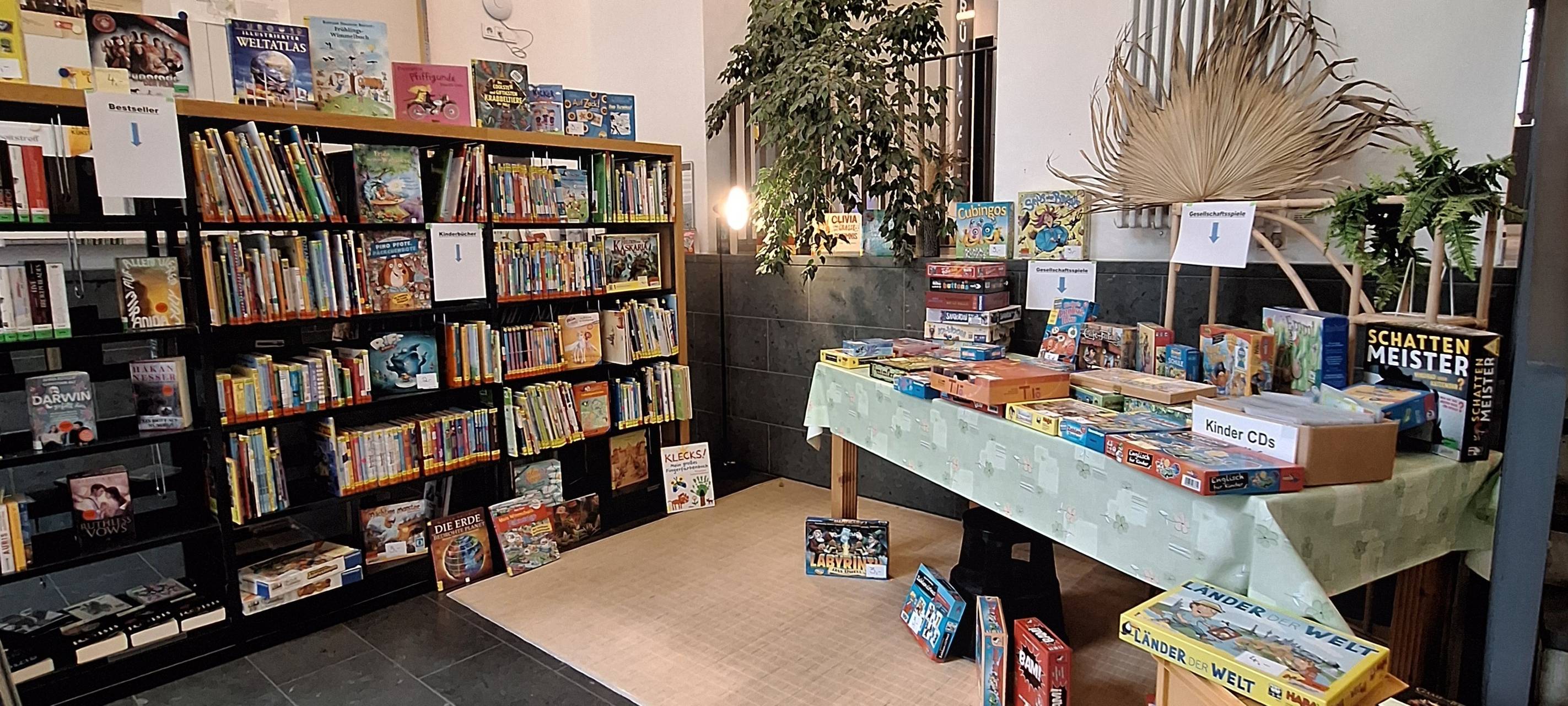 Pop-up-Flohmarkt startet in Lippstadts Stadtbücherei