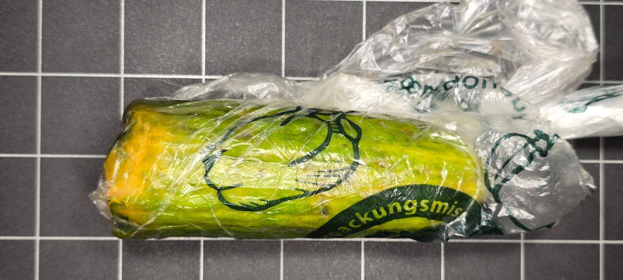 Alte Gurke statt Goldmünze für mehr als 3.000 Euro bekommen