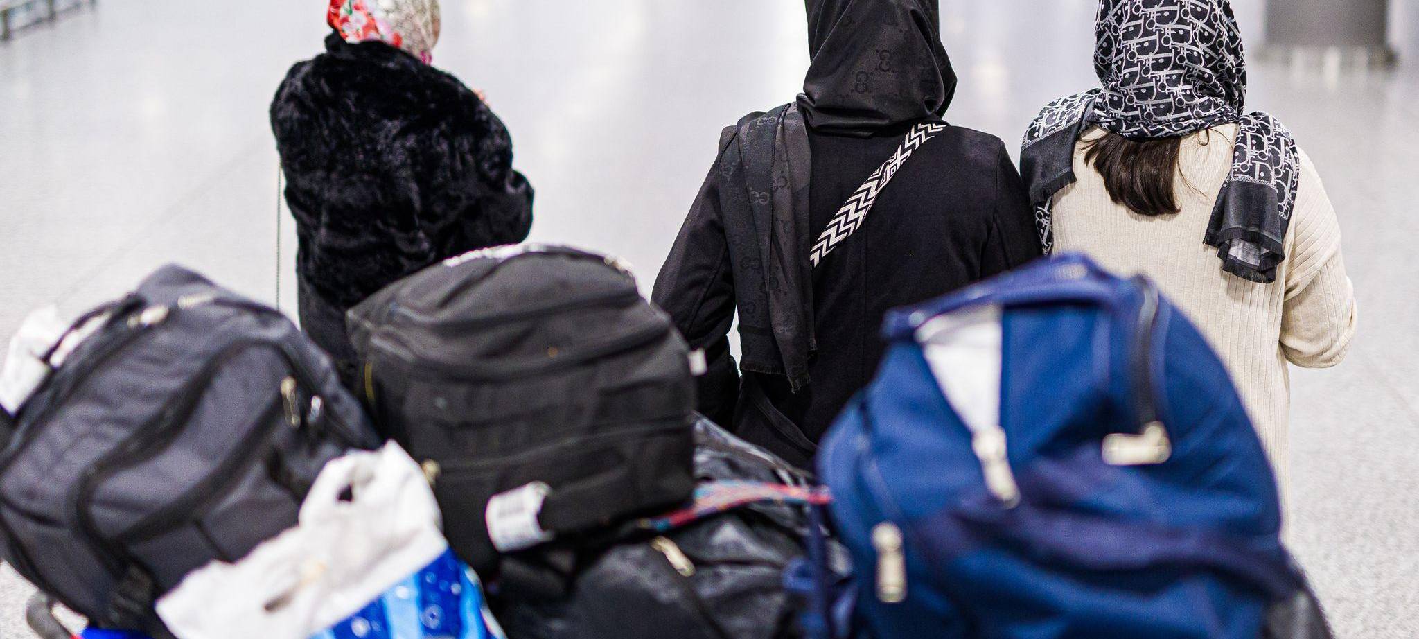 Flughafen Hannover - Ankunft Afghanen mit Aufnahmezusage