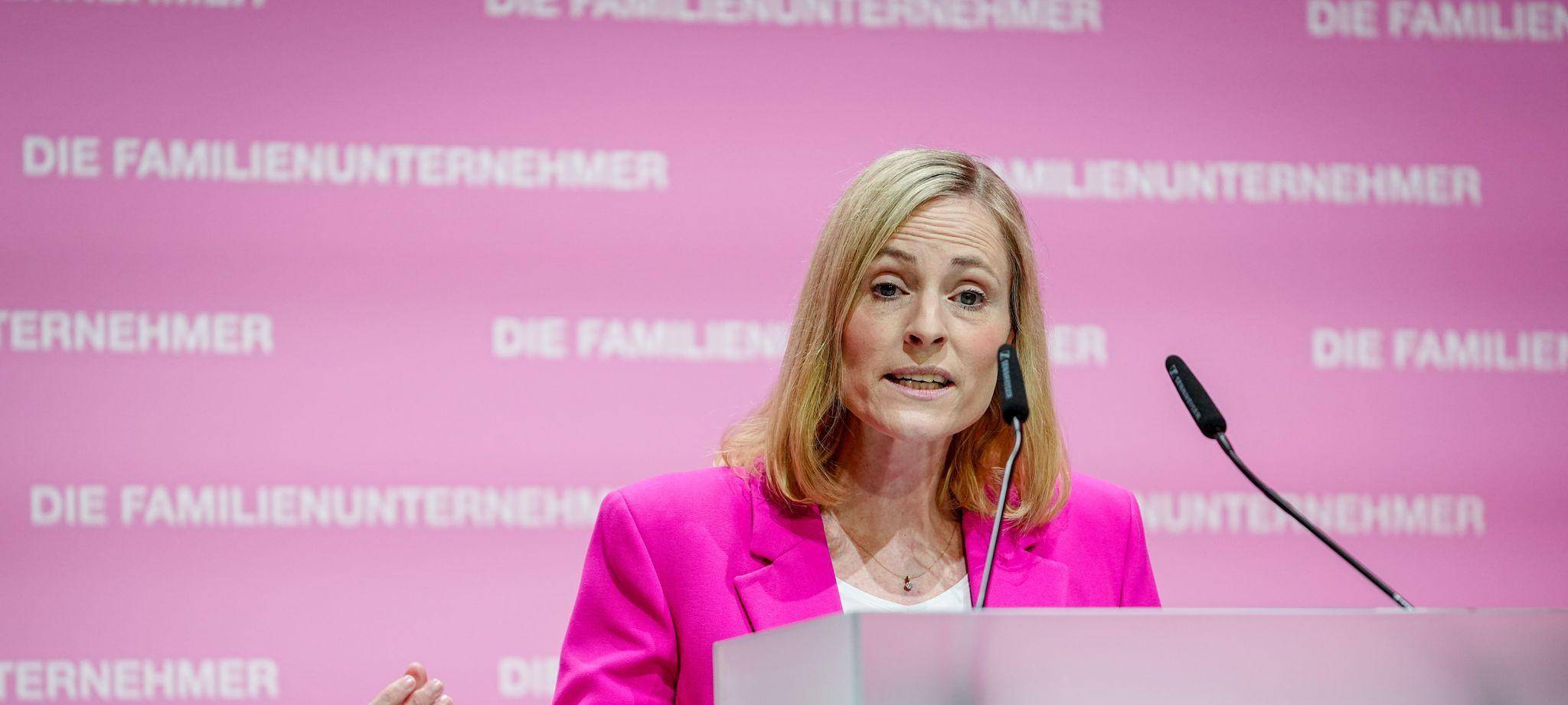 Marie-Christine Ostermann