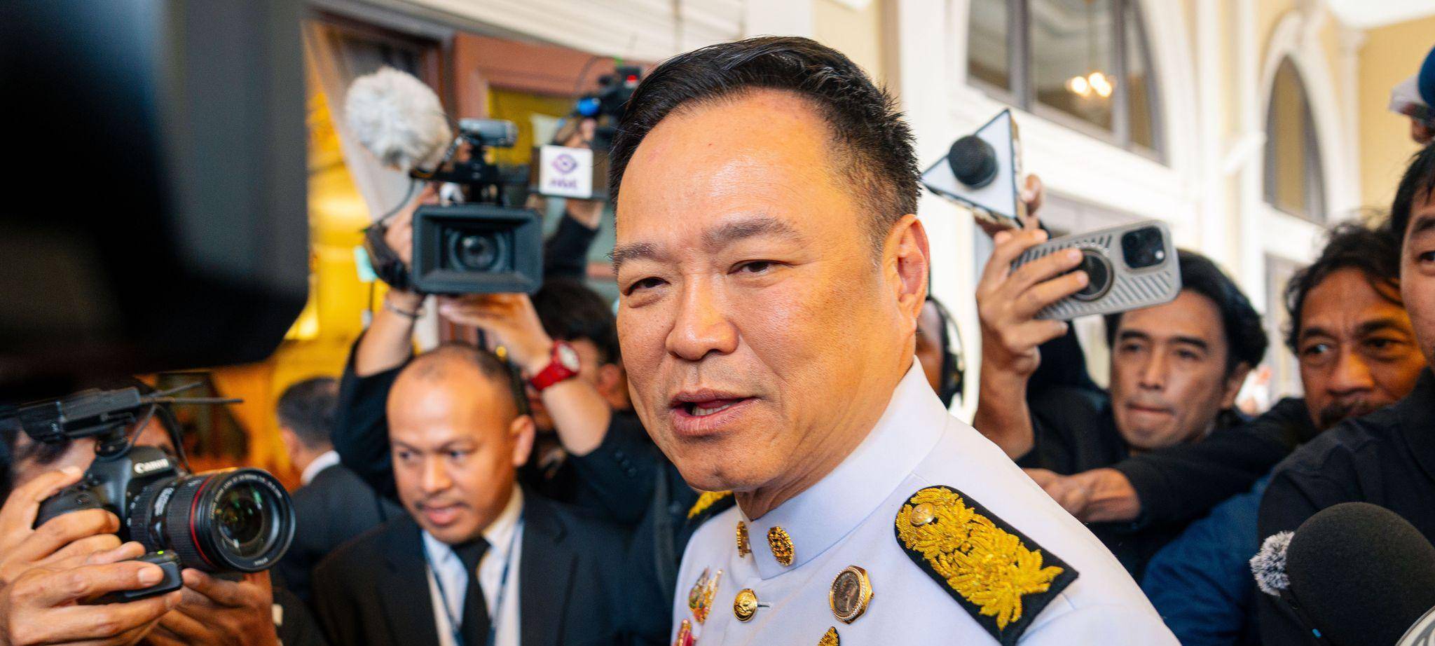 Thailands Ministerpräsident Charnvirakul