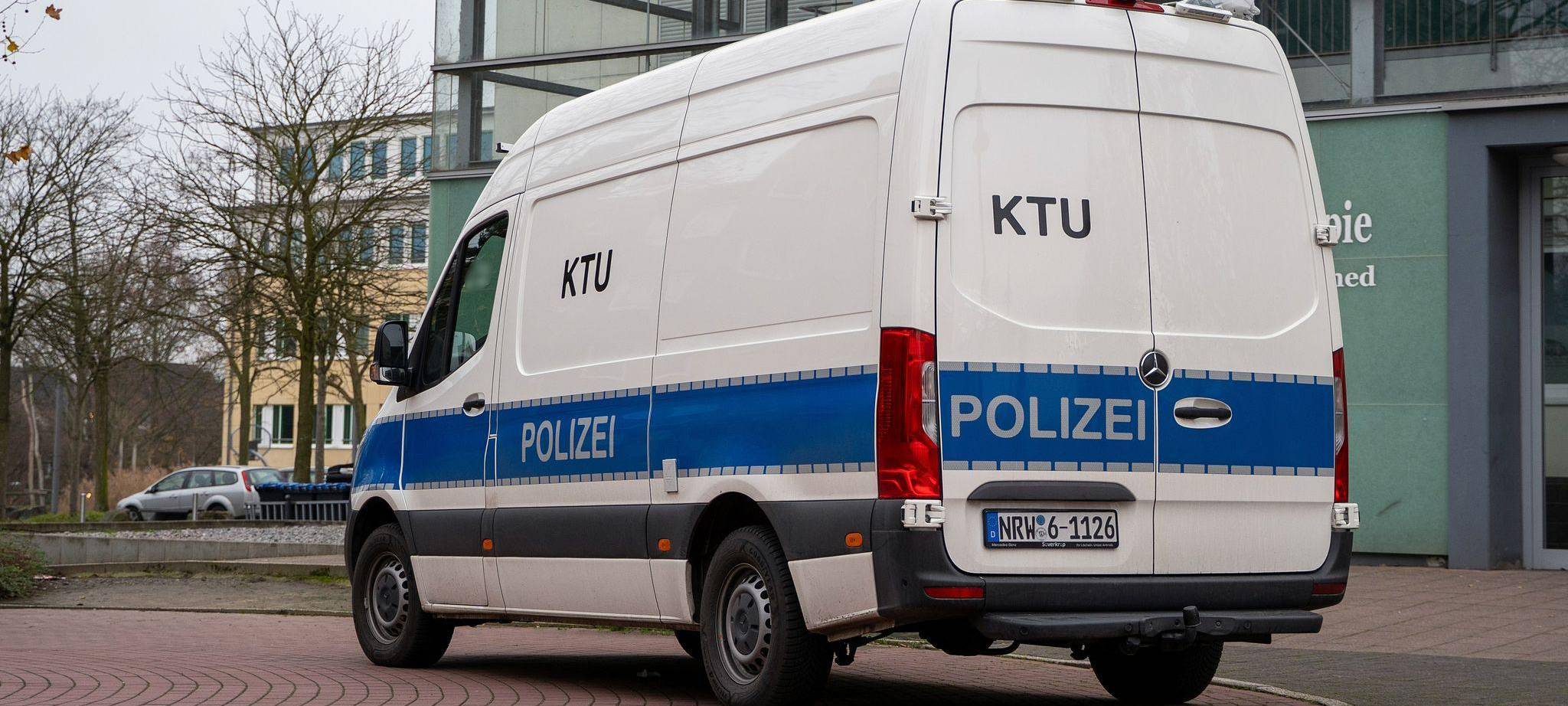 Messerangriff auf Mutter und Kinder