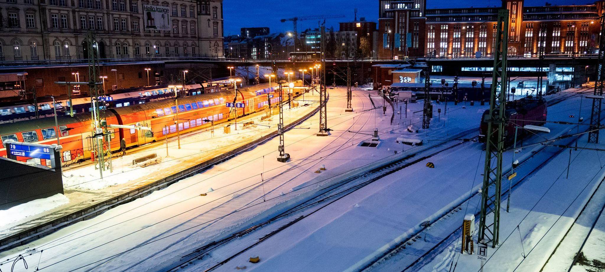 Nach Sturmtief Elli - Lage am Hamburger Hauptbahnhof