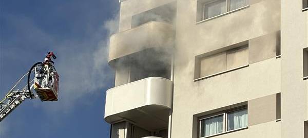 Brand in Lippstadt: 30 Menschen aus Hochhaus gerettet