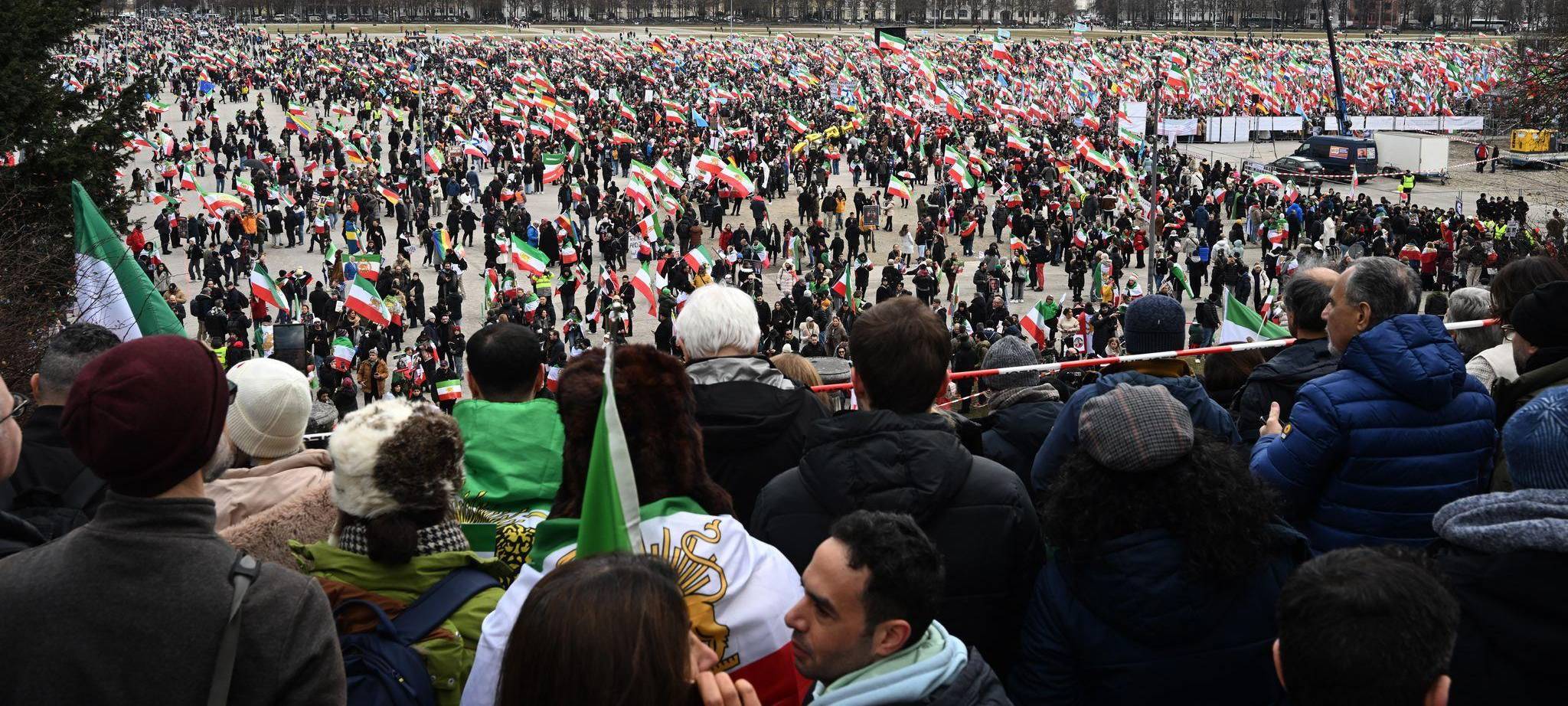 62. Münchner Sicherheitskonferenz - Demonstration