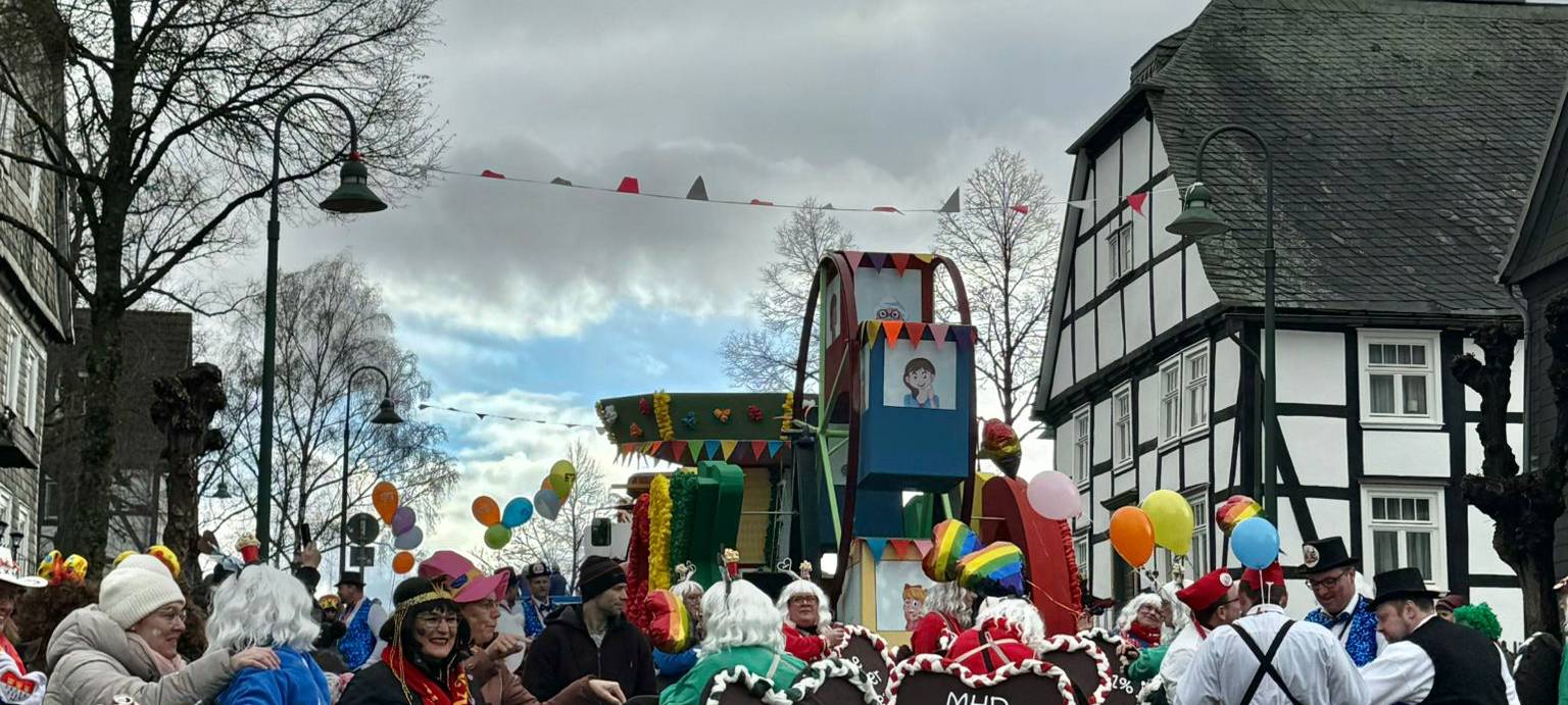 Die bunten Lindwürmer in der Übersicht