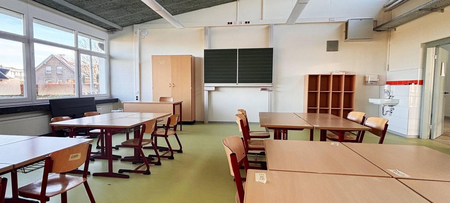 Erwitte: Lindenschule startet im neuen Gebäude