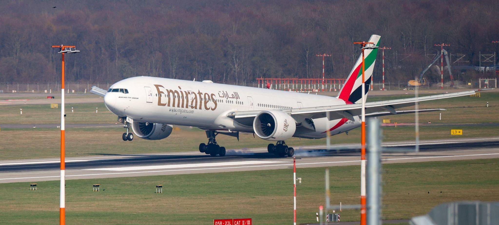 Passagierflugzeug aus Dubai landet in Düsseldorf