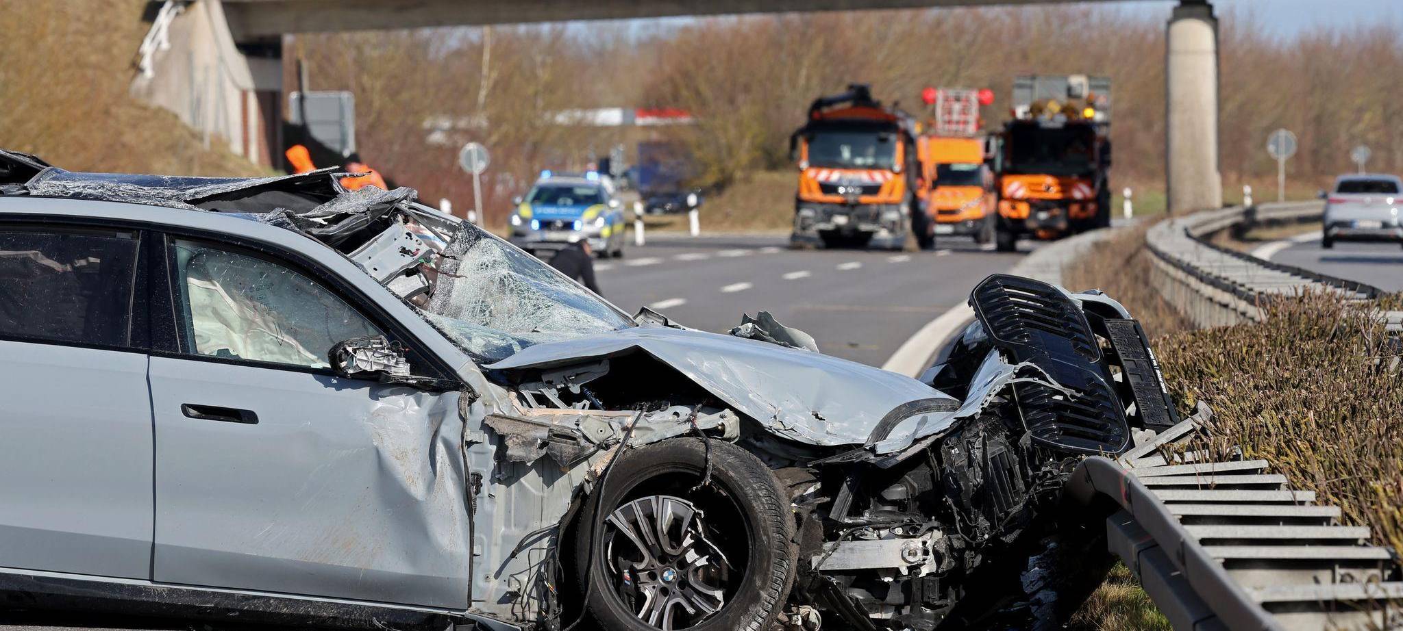Wirtschaftsminister von MV bei Autounfall verletzt
