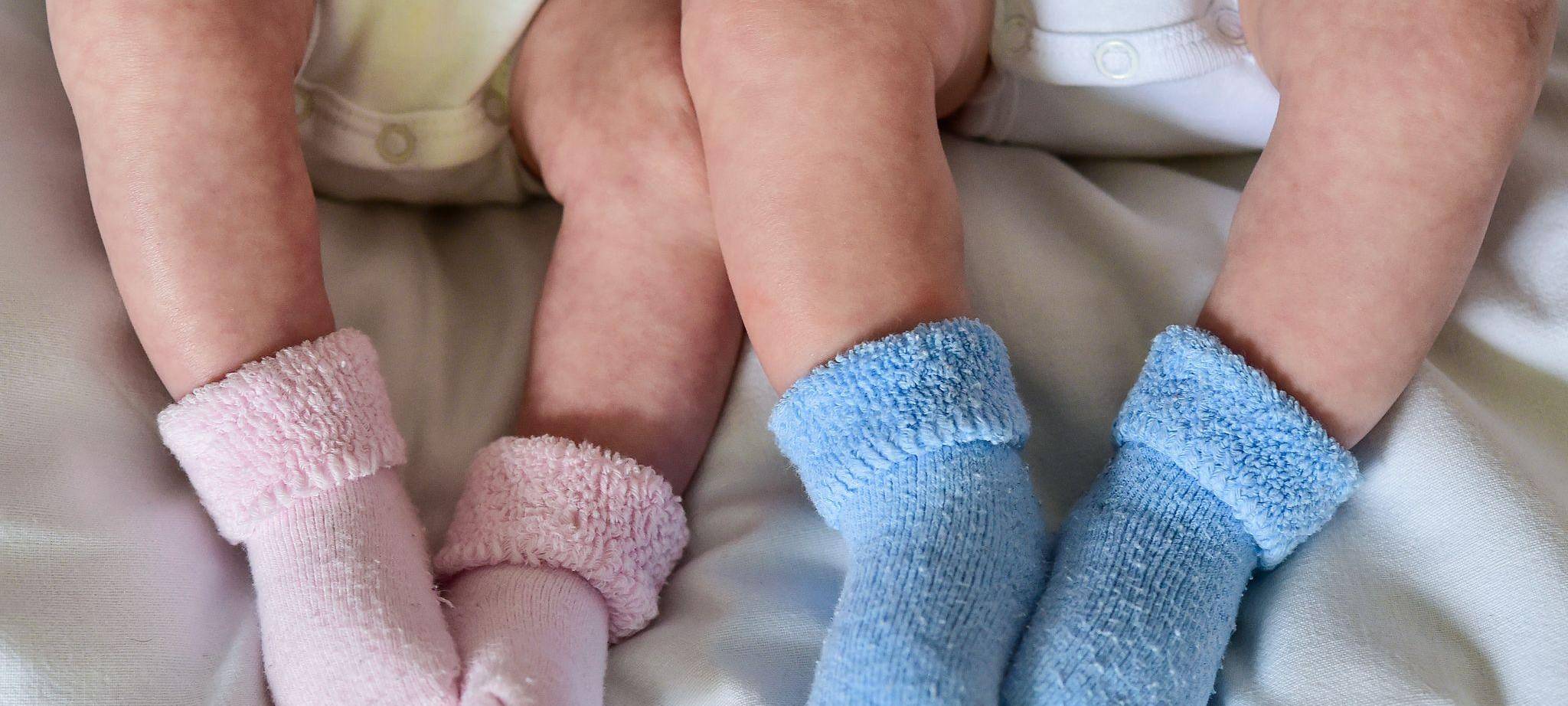 Geschwister - Mädchen und Junge