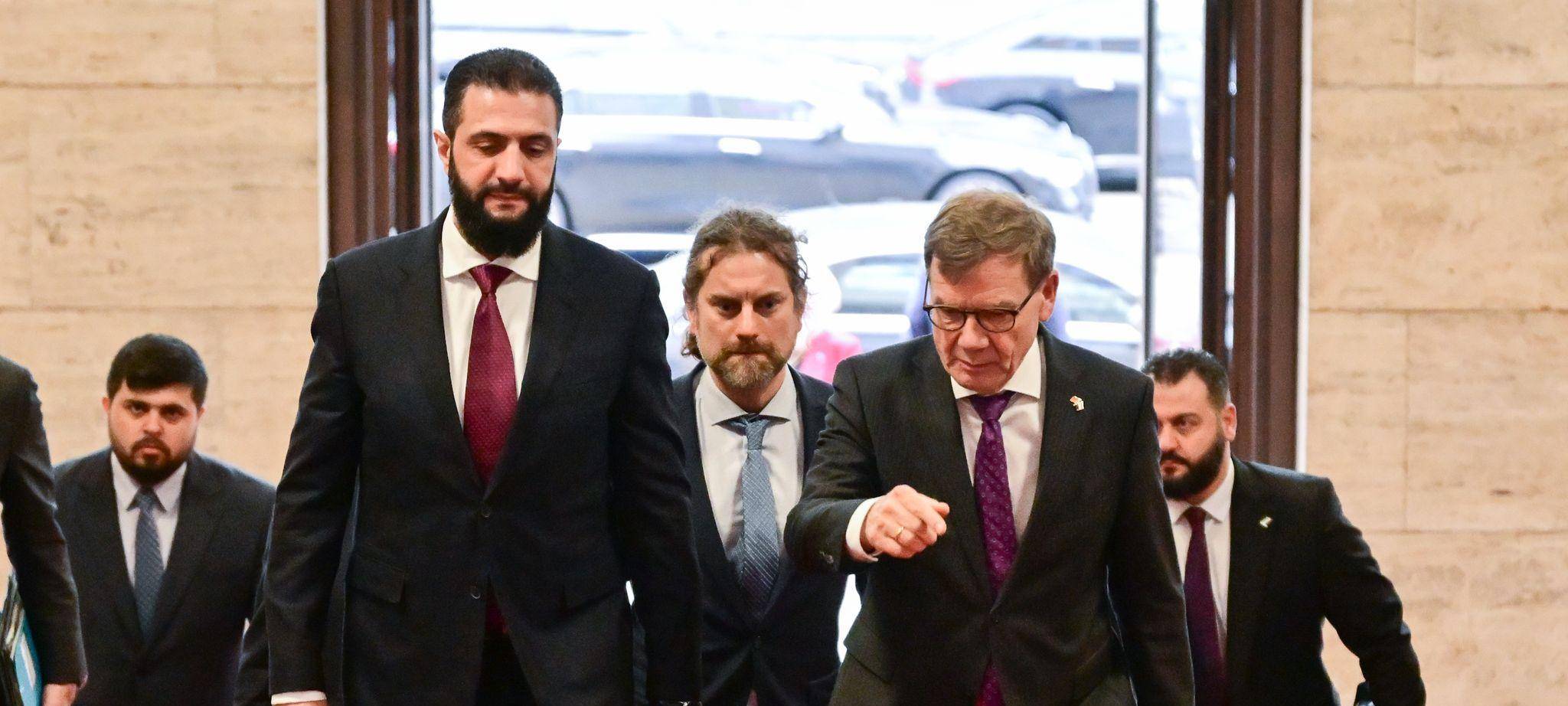 Syriens Übergangspräsident Ahmed al-Scharaa besucht Berlin