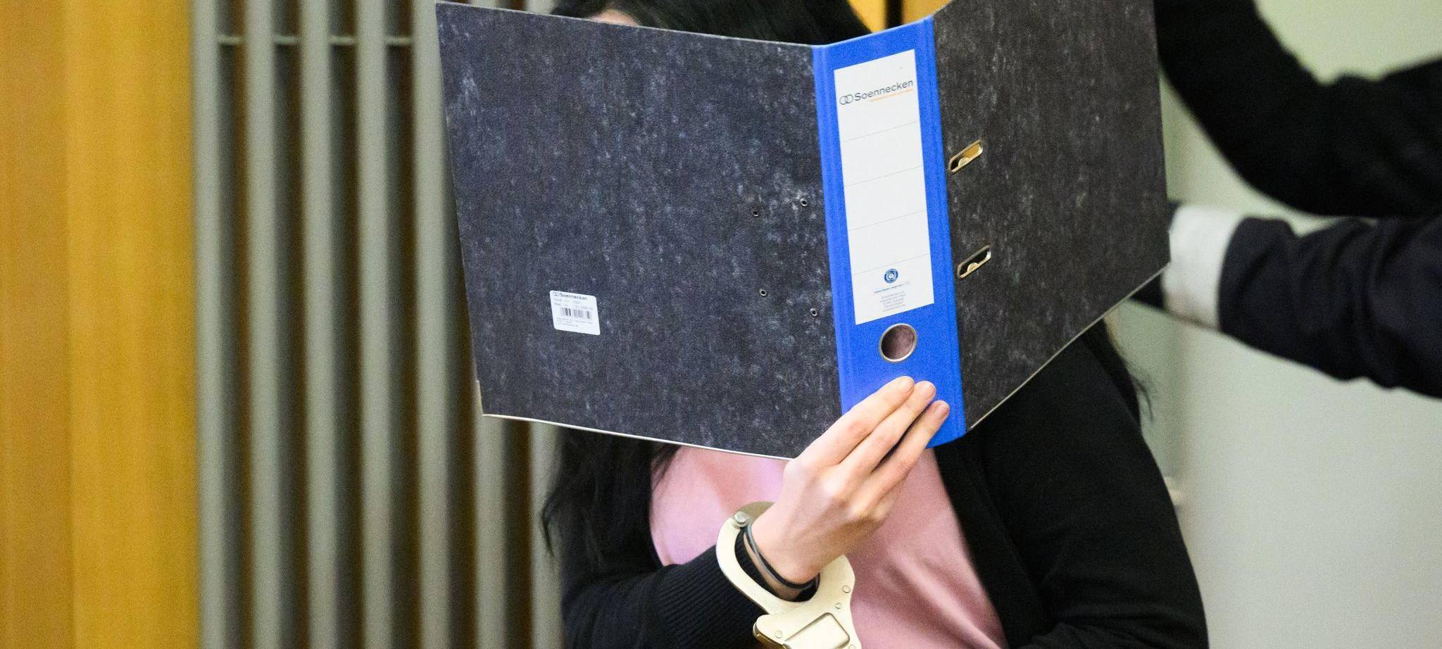 Prozess - Versuchter Mord mit Ameisensäure durch Ex-Frau