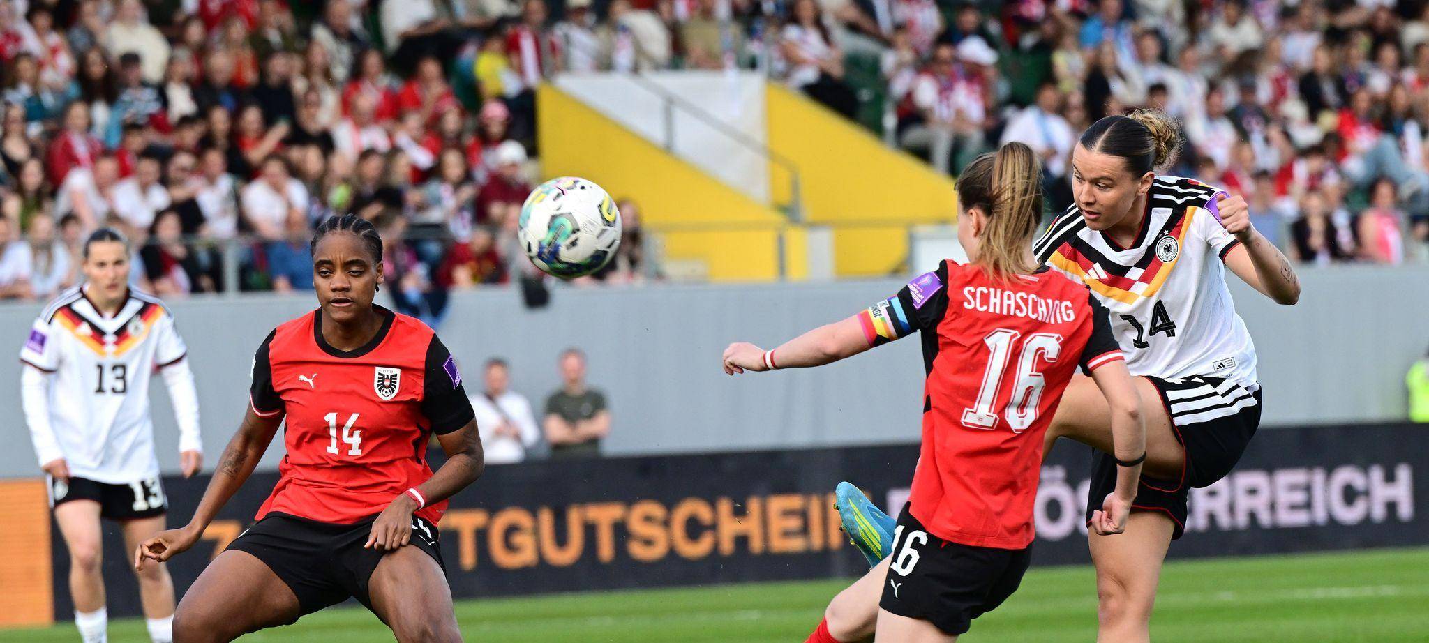 Fußball - Frauen - Österreich - Deutschland