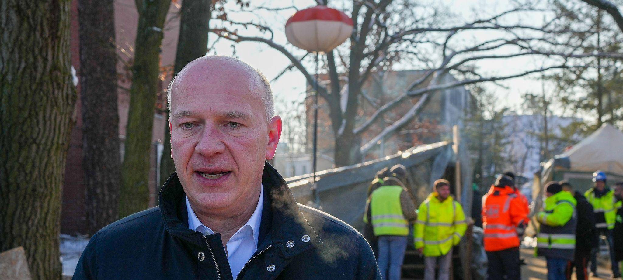 Kai Wegner während des Stromausfalls