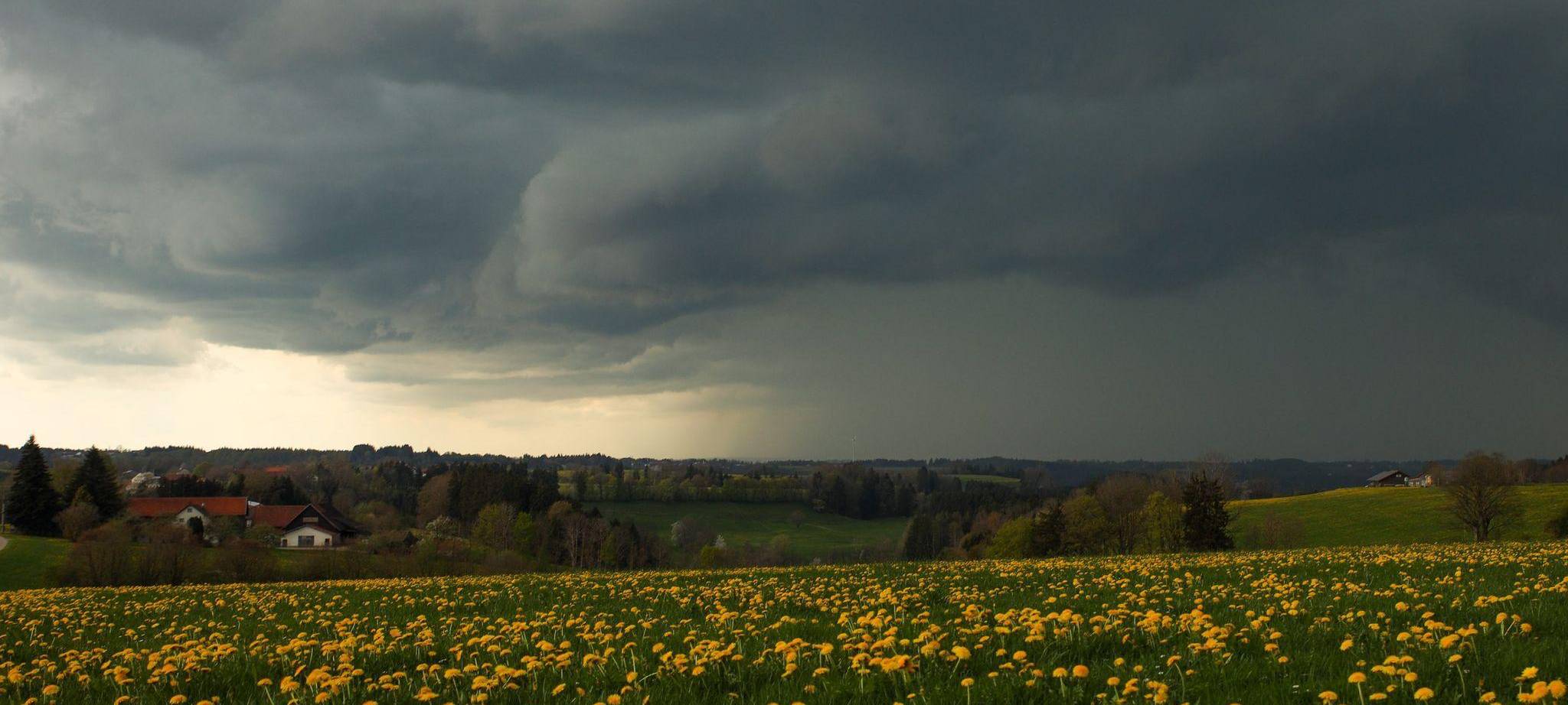 Dunkle Wolken in Bayern