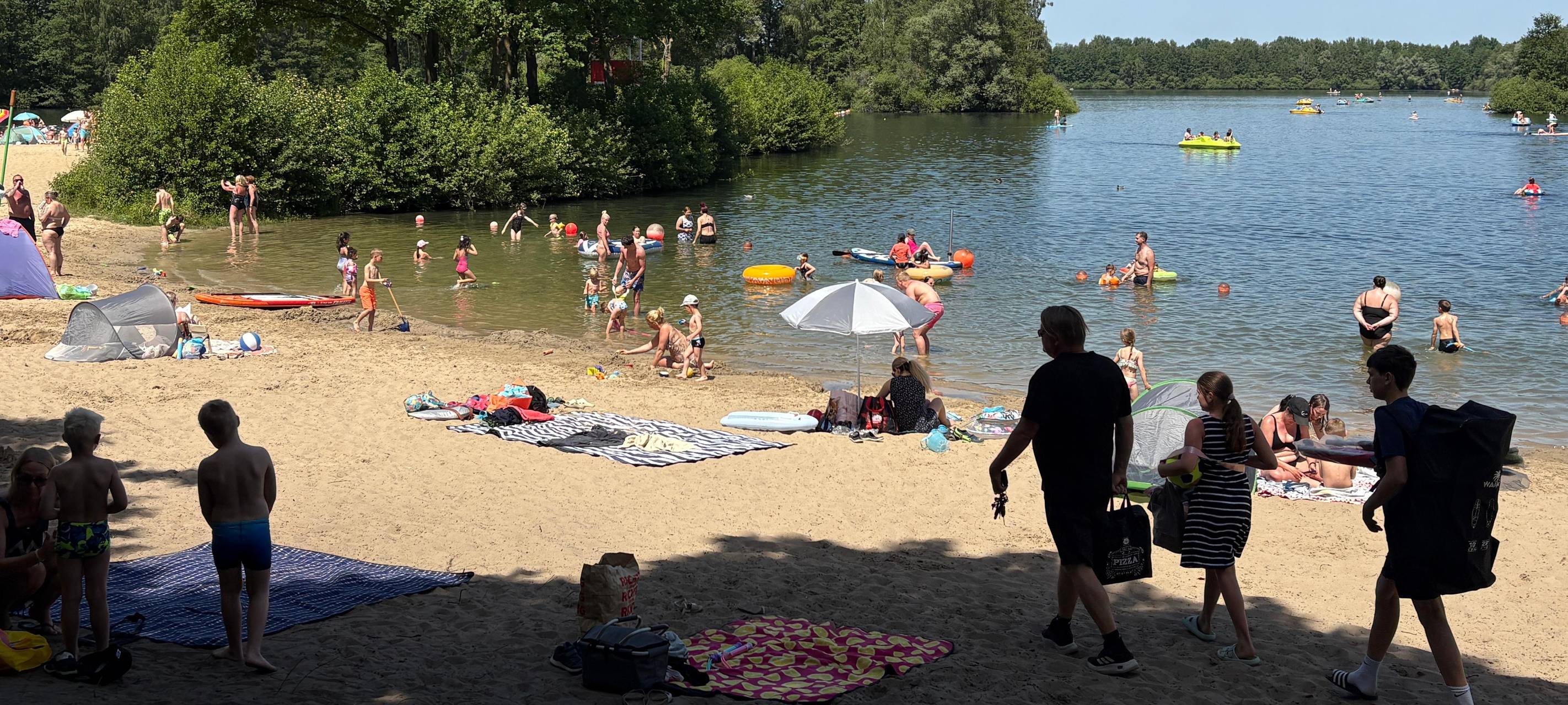 Alberssee in Lippstadt lockt Badegäste