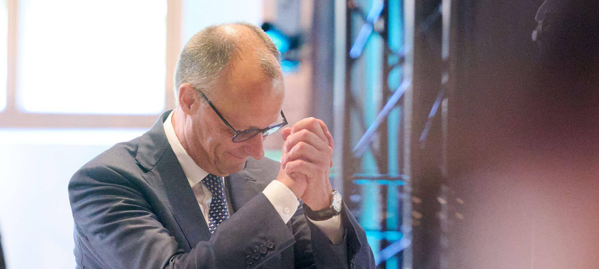 Bundeskanzler Merz beim Jubiläum des Neheim-Hüstener Programms