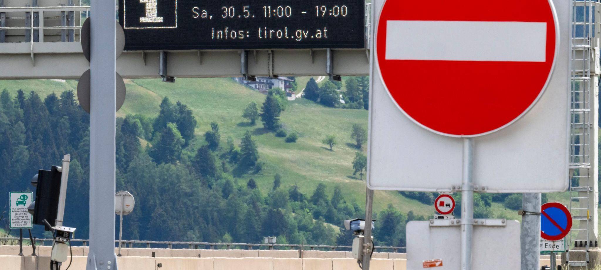 Demonstration und Totalsperre auf Brennerautobahn