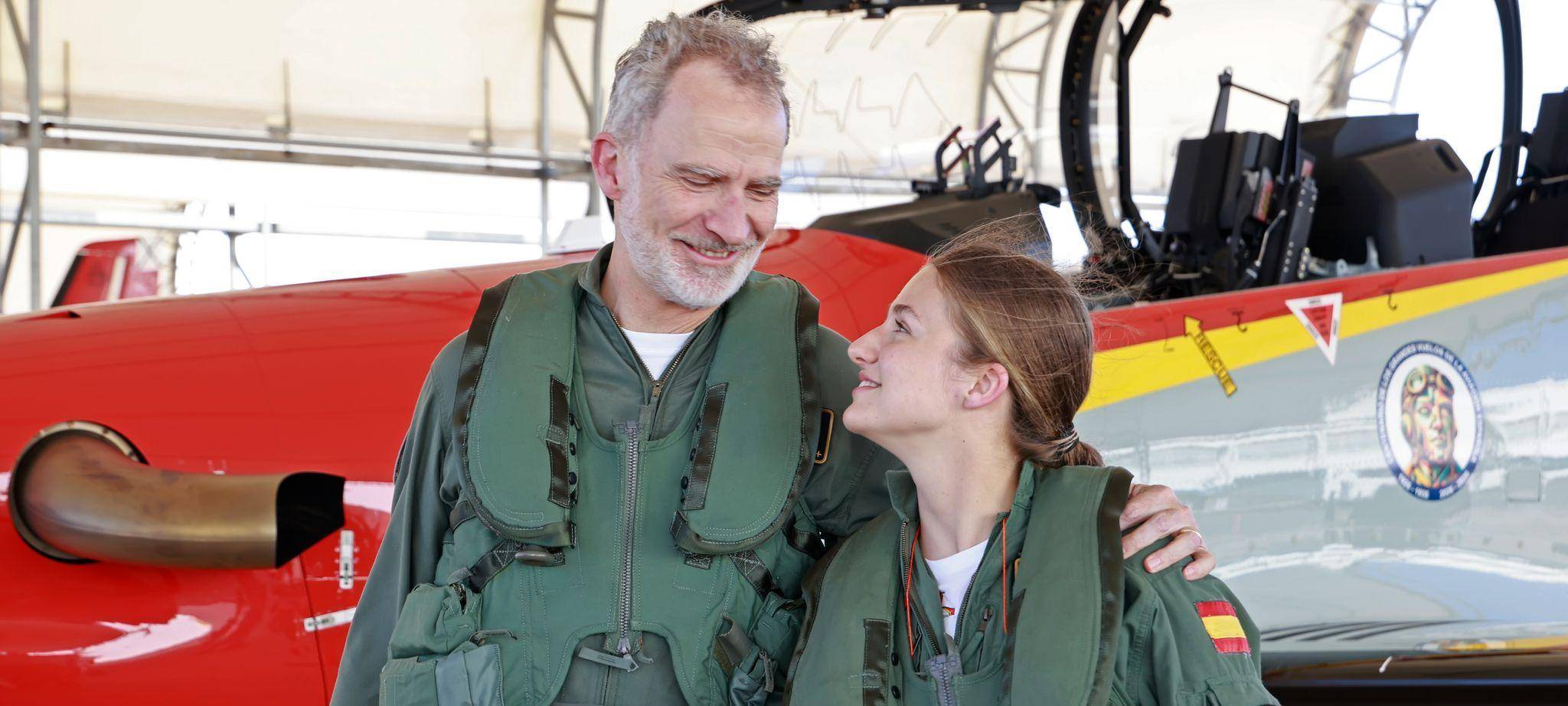 Spaniens Prinzessin Leonor beim Trainingsflug mit König Felipe VI