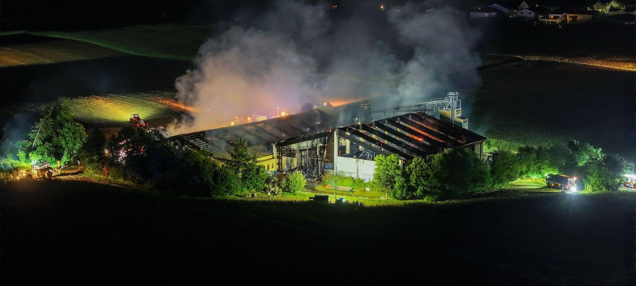 Schweine sterben bei Brand in Ried im Landkreis Aichach-Friedberg