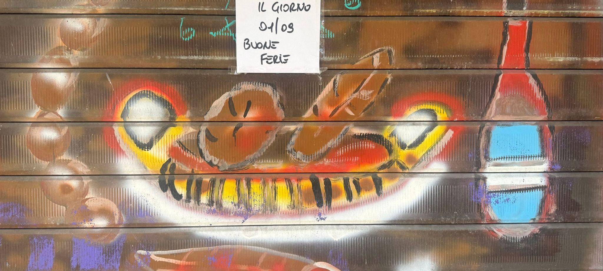 Geschlossene Rollläden in Italien