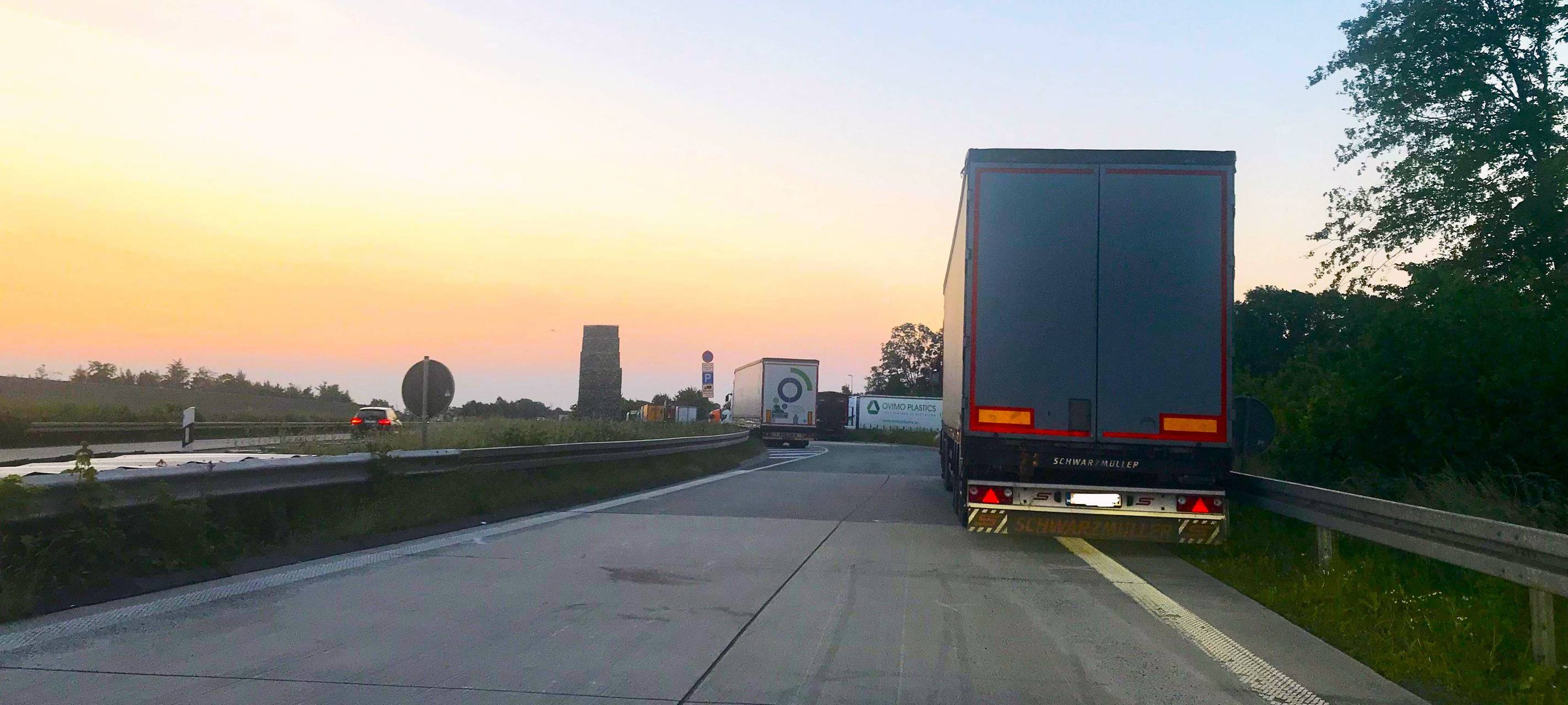 Spedition aus Soest: Kaum Nutzen von Lkw-Sonntagsregel