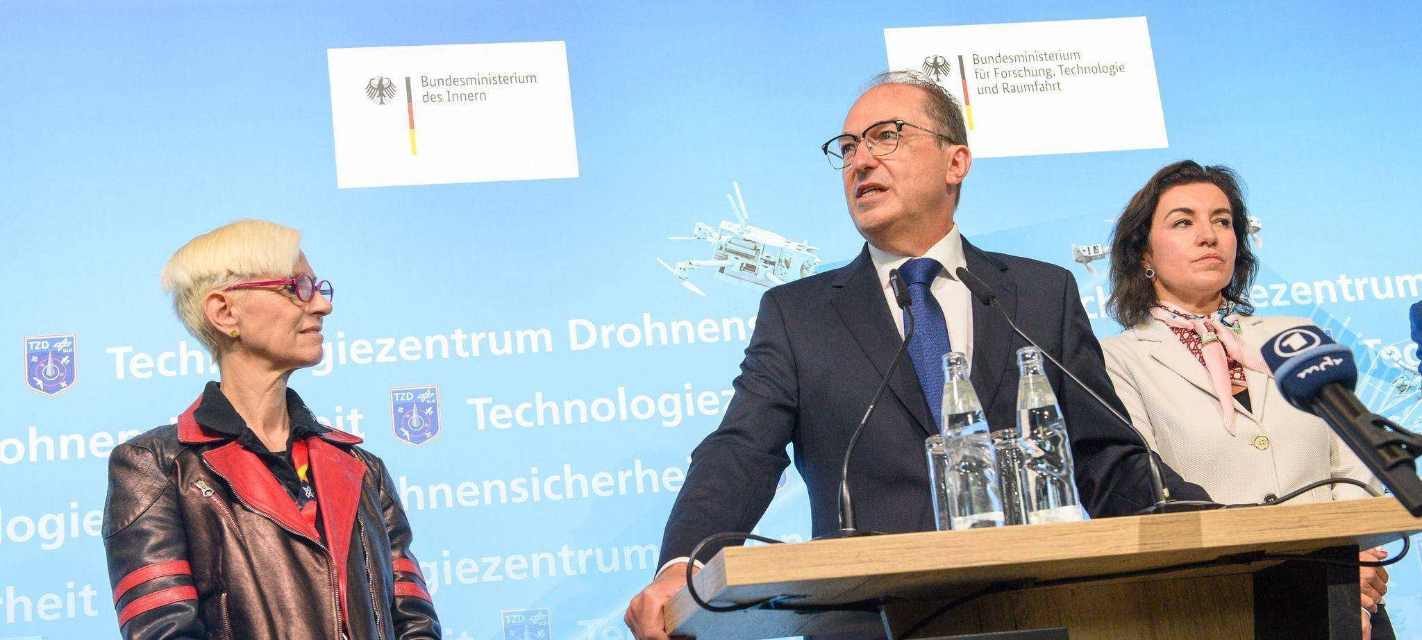 Eröffnung neues Technologiezentrum für Drohnensicherheit
