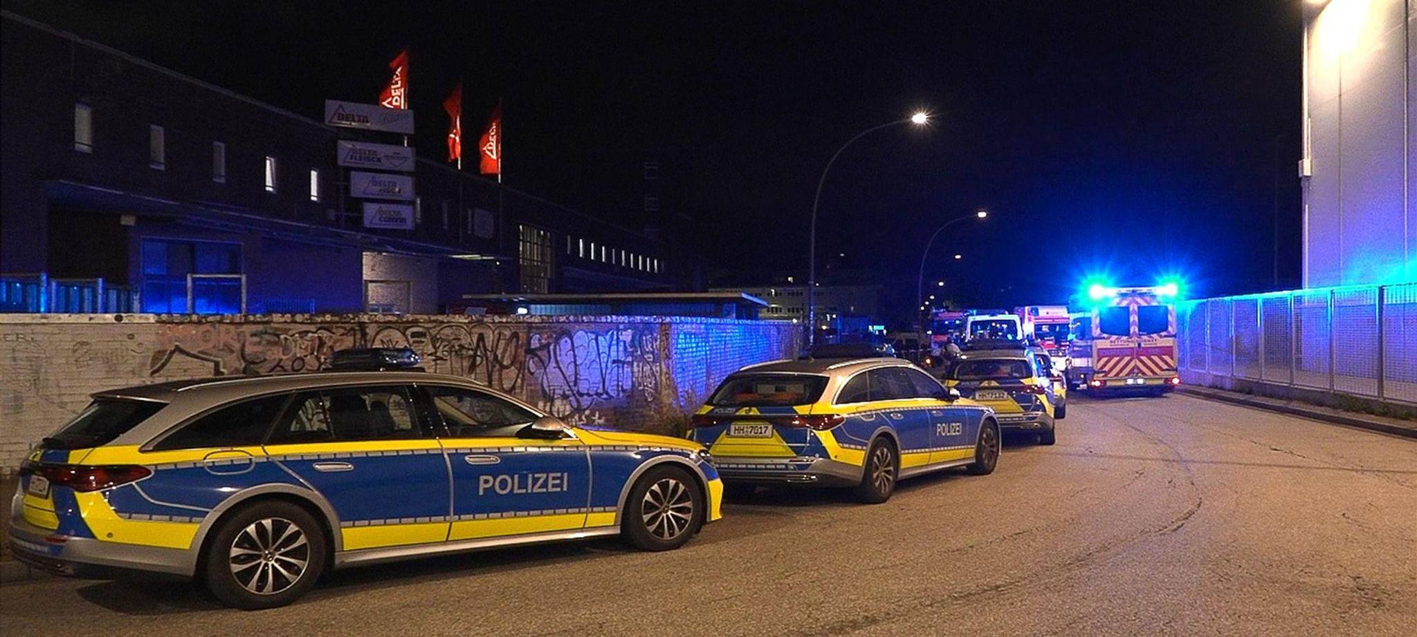 Polizeieinsatz auf Fabrikgelände in Hamburg
