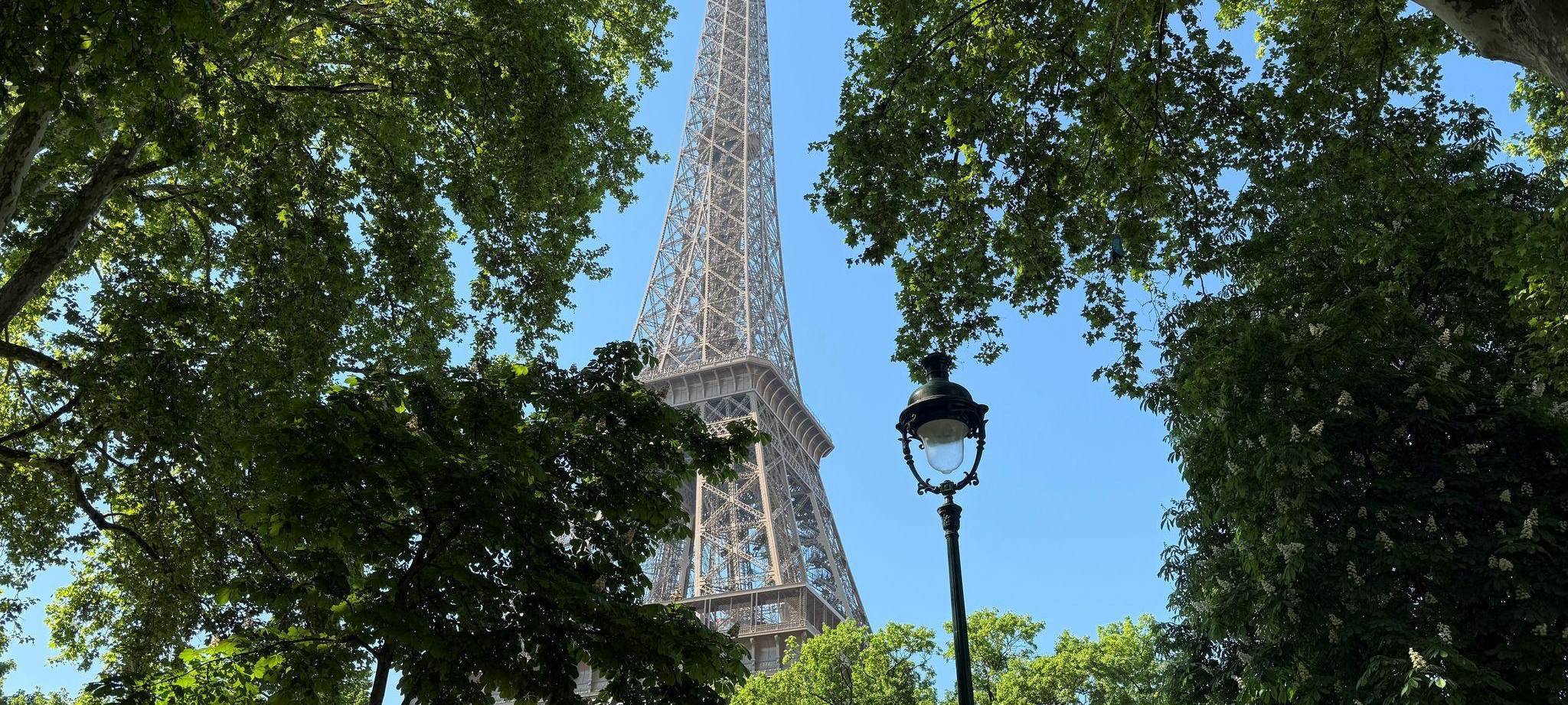 Eiffelturm nach Streit um Mitarbeiterinnen wieder offen
