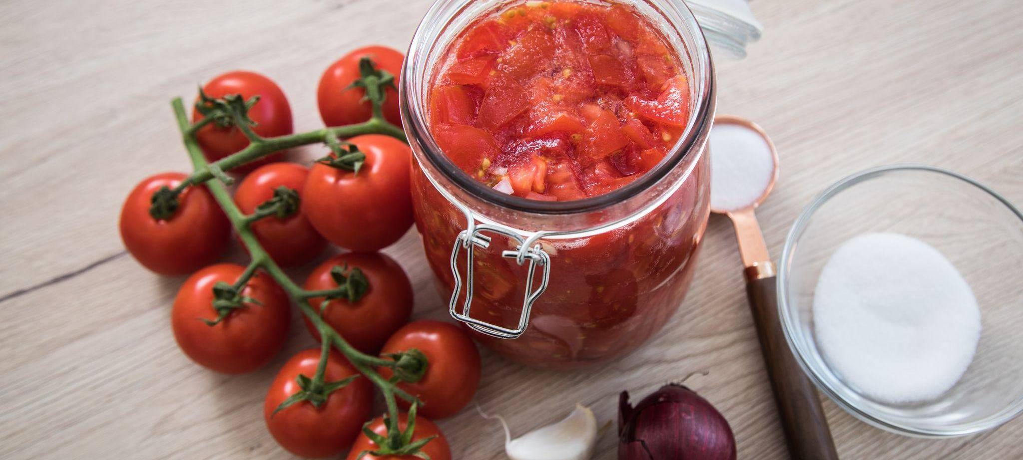 Fermentierte Tomaten, Knoblauch, Rote Zwiebeln,