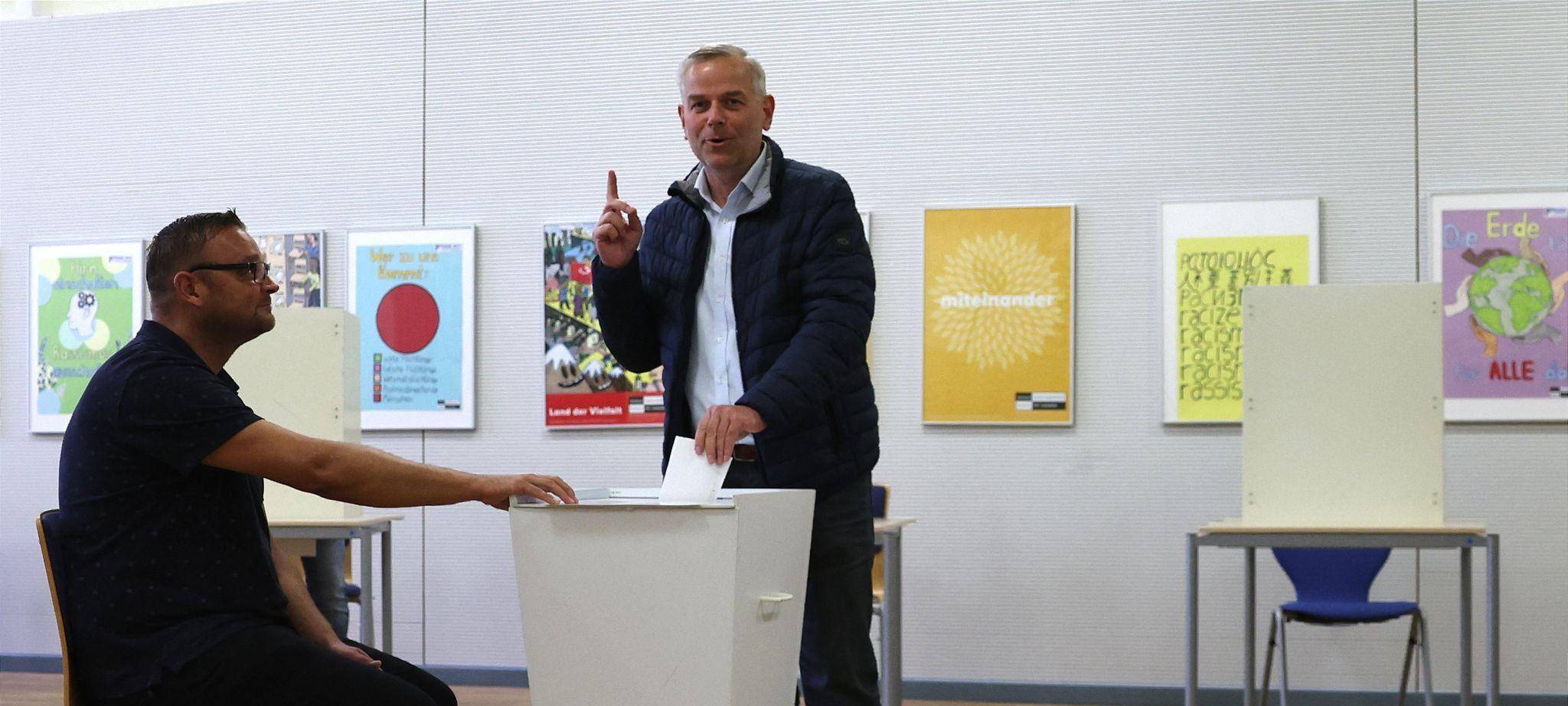 Landtagswahl Mecklenburg-Vorpommern - Stimmabgabe Holm