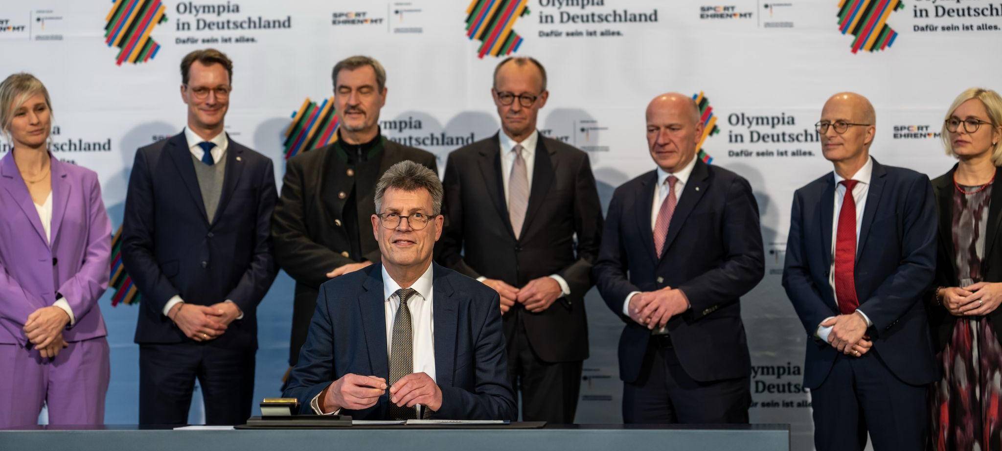 Unterzeichnung der Vereinbarung zur Bewerbung für Olympia
