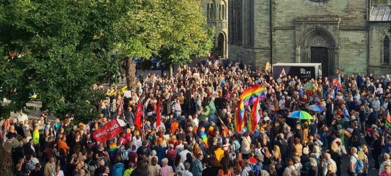 600 Menschen demonstrieren in Soest gegen AfD