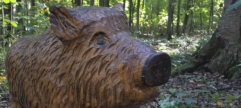 Werl: Skulptur gestohlen und Wandbild beschmiert