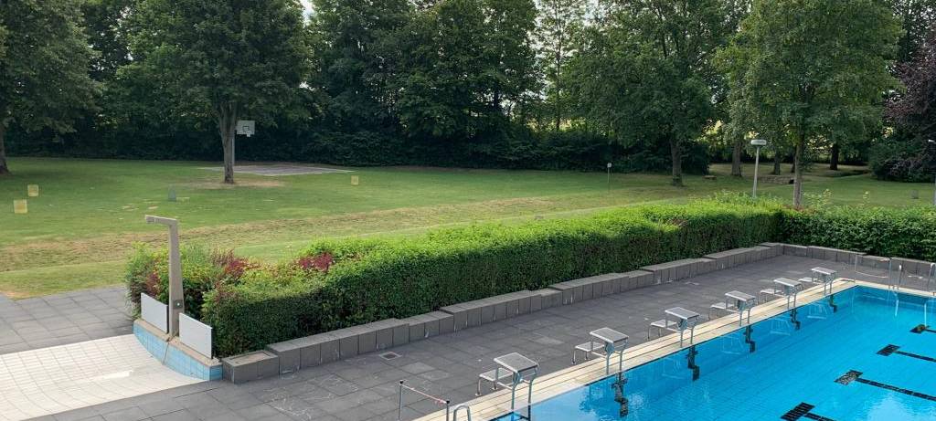 Die Hellweg Radio Pool Session