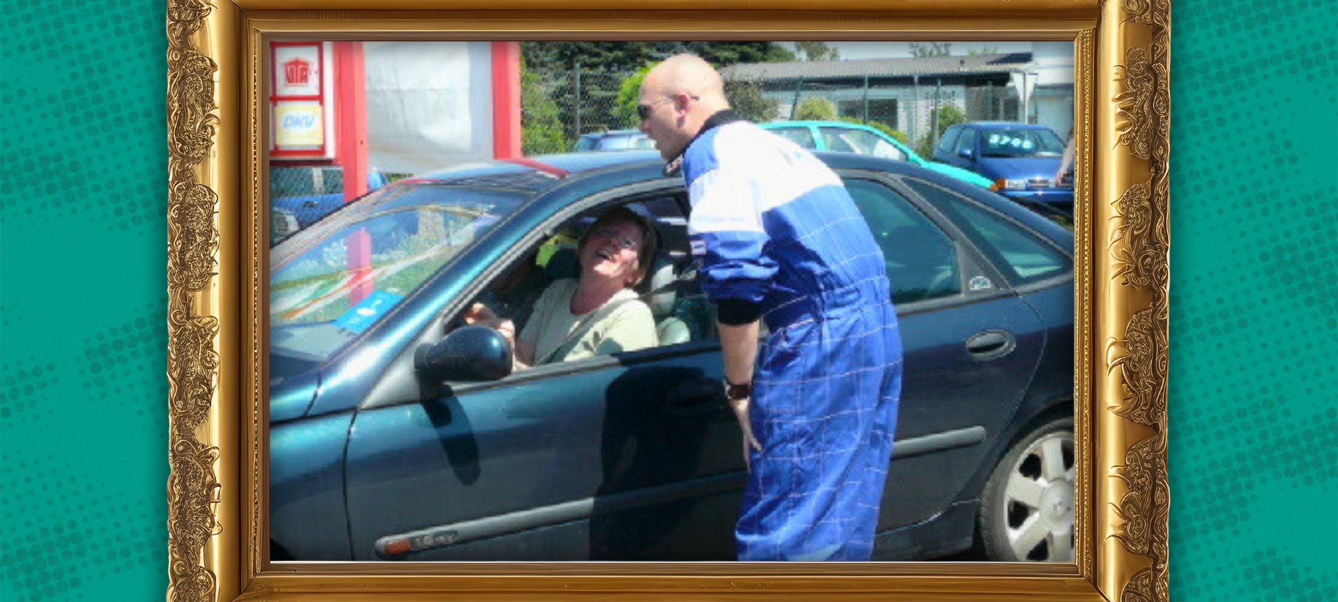 Moderator André Joosten bei der Tankaktion vor über 15 Jahren.