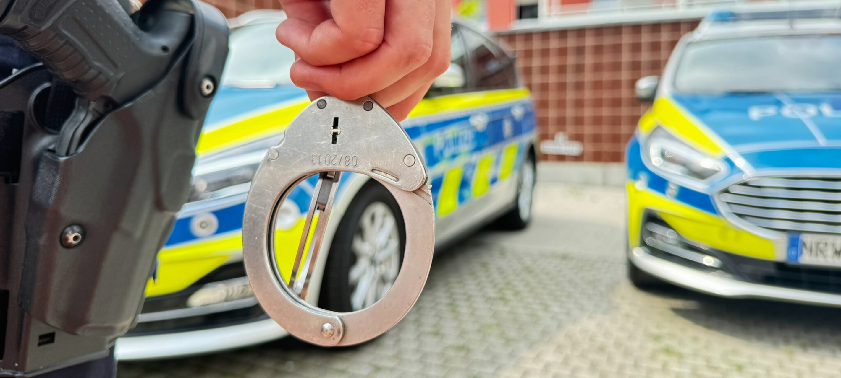 Lippstadt: Mutmaßlicher jugendlicher Autodieb festgenommen