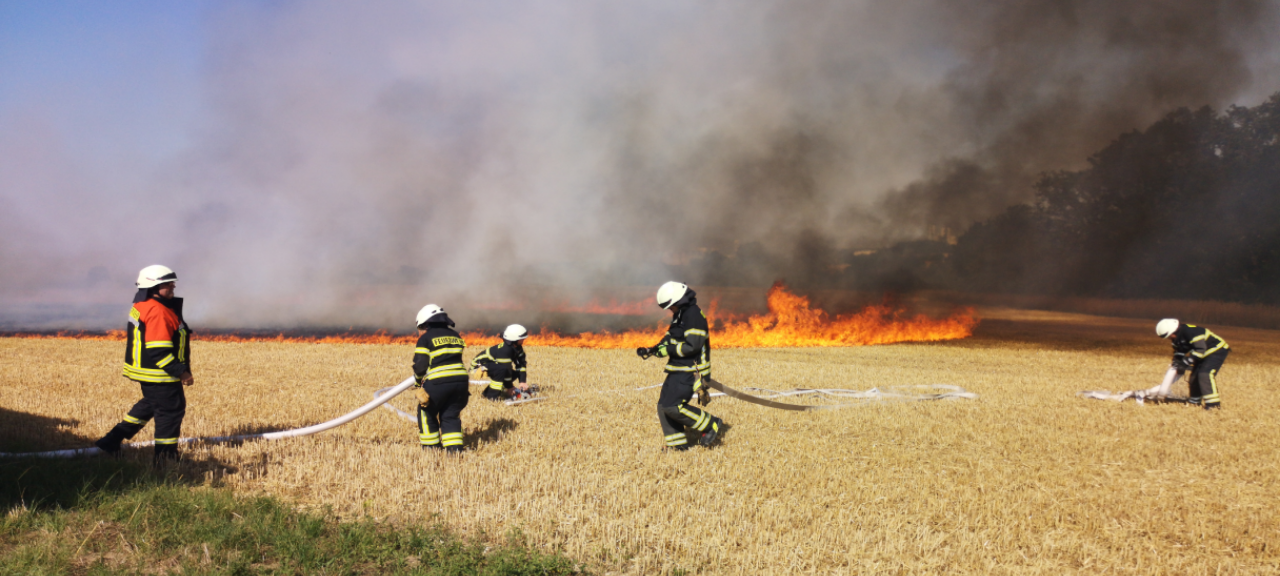 In Geseke - Ehringerfeld brannte ein Feld