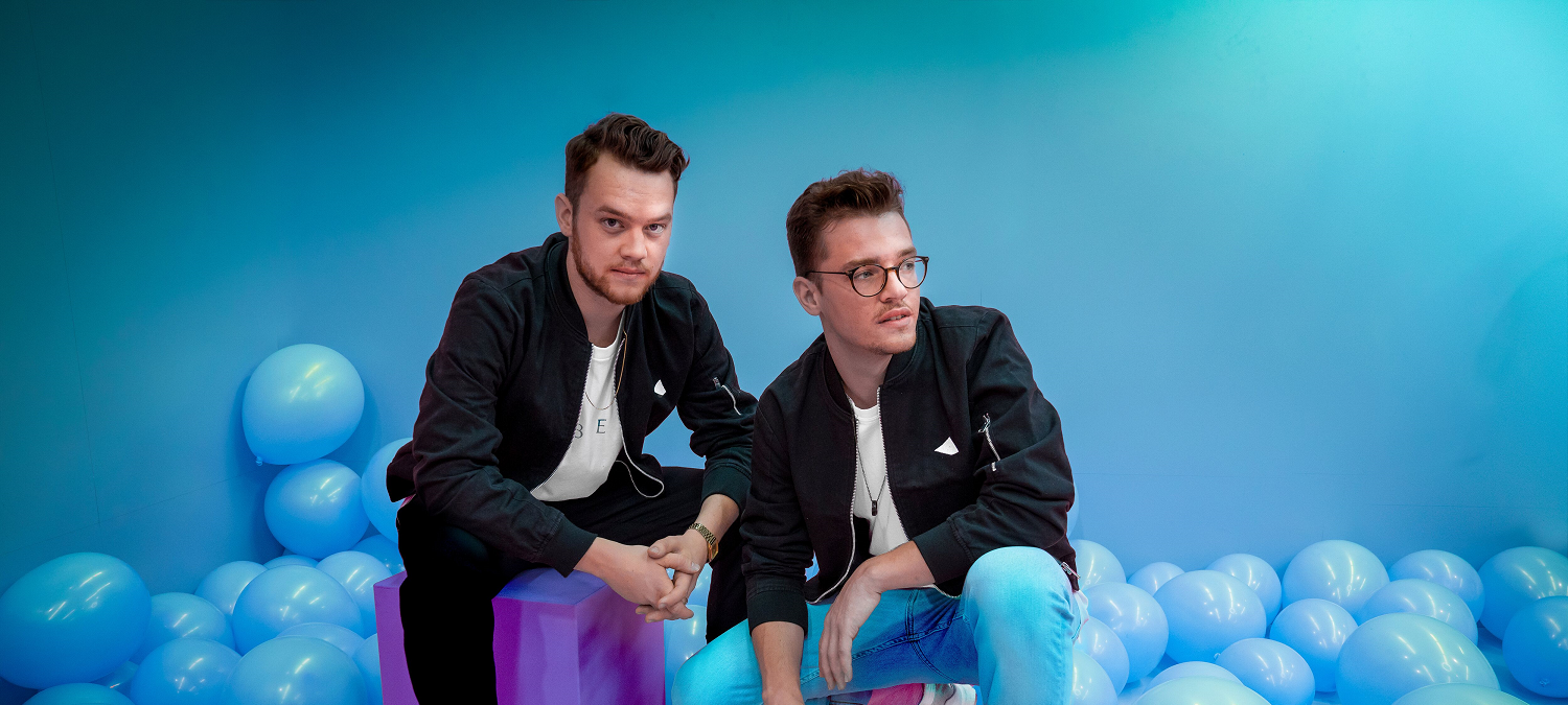 YouNotUs beim Skisprung Weltcup in Willingen